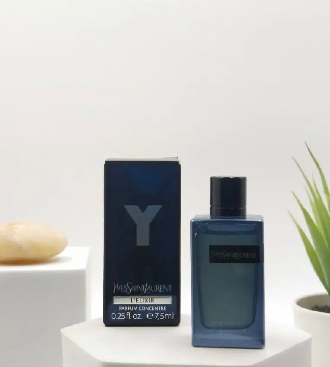 Yves Saint Laurent Y L'Elixir Parfum Concentré 7.5ml Miniature