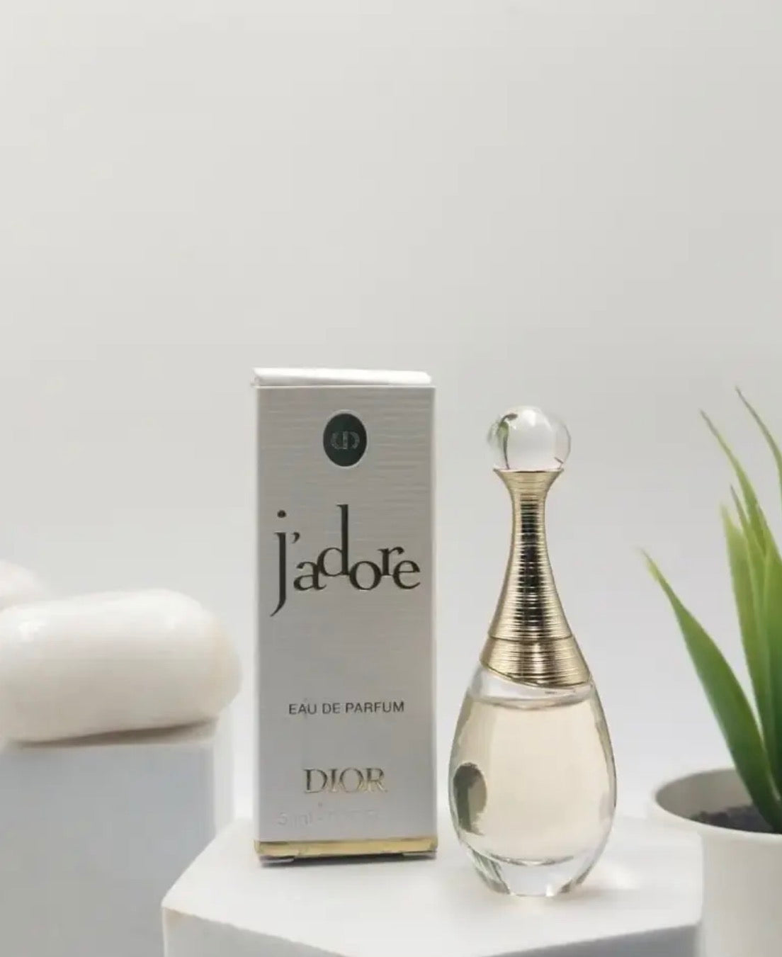 Dior J'adore Eau de Toilette 5ml Miniature